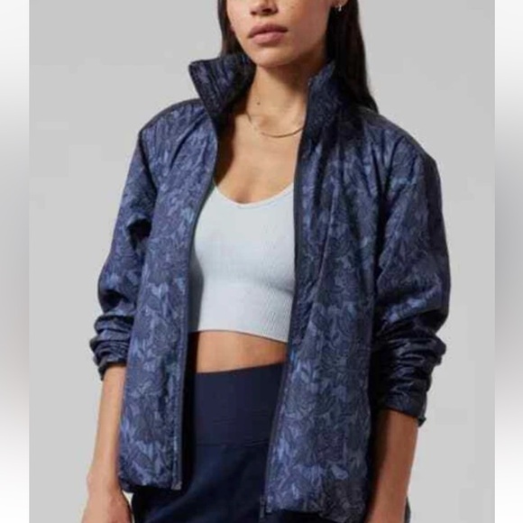Athleta Jackets & Blazers - ATHLETA Sightseer Jacket Athletic‎ Lace Navy Blue Womens Size M tall Windbreaker
